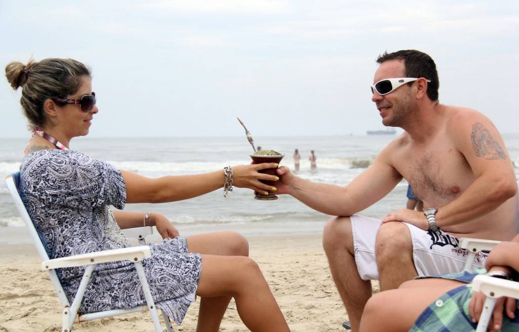 Something happens when two people share Yerba Mate. Photo via Yerba Mate Blog